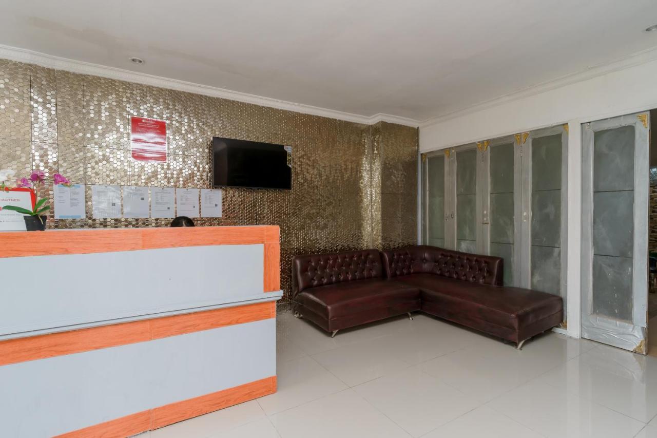 Reddoorz Syariah Near Universitas Borobudur Jakarta Eksteriør bilde